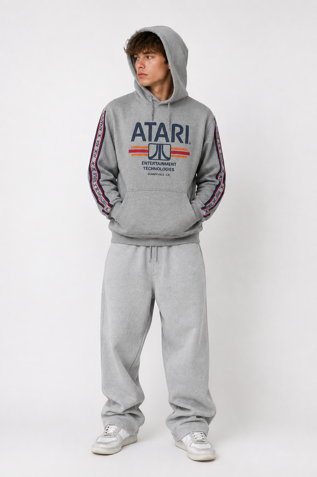 Vintage Atari Entertainment Technologies Hoodie – Medium