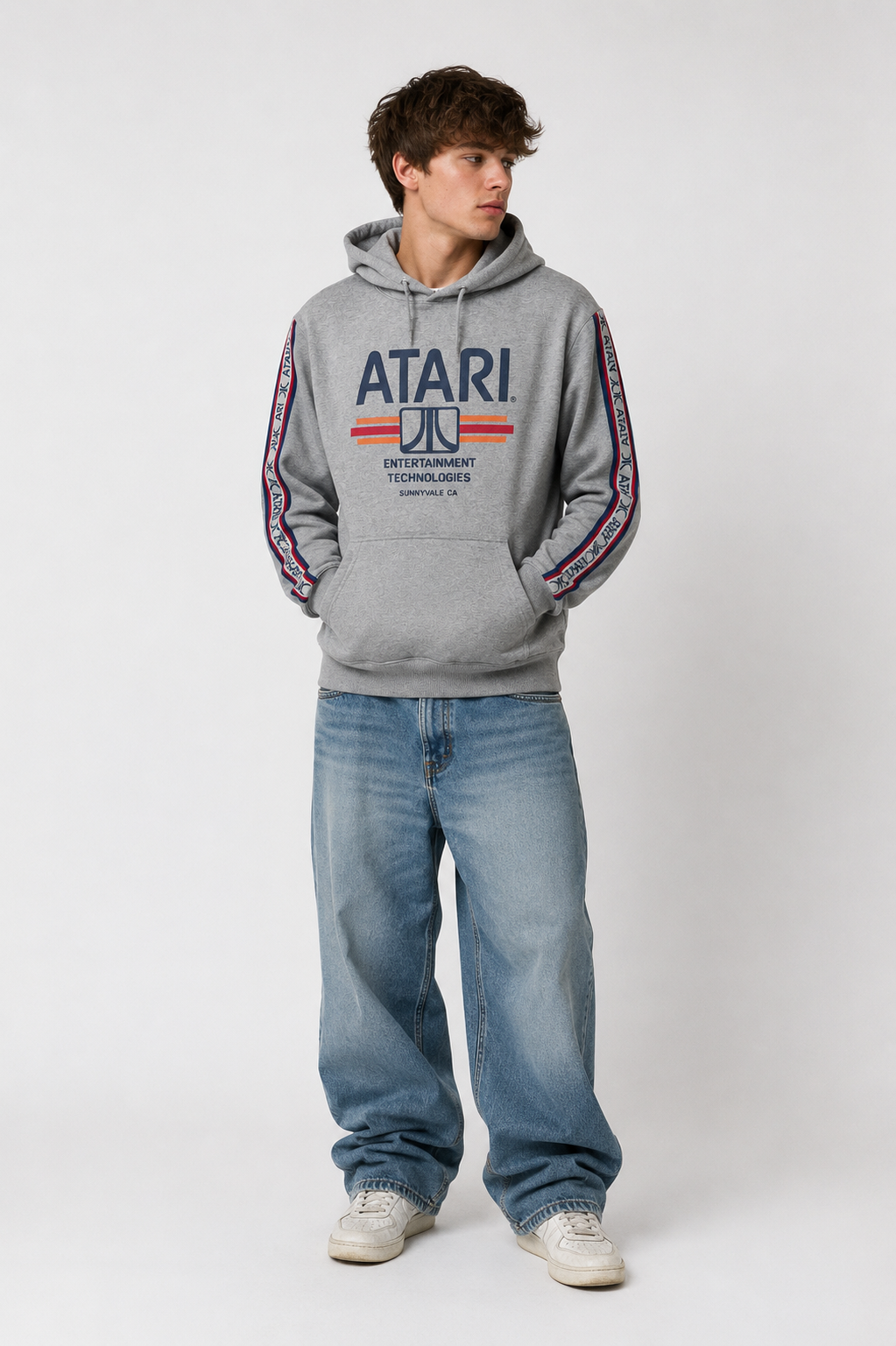 Vintage Atari Entertainment Technologies Hoodie – Medium