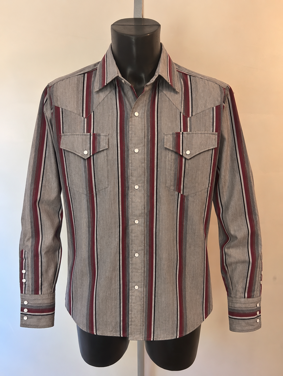 Canyon Guide Western Shirt Grey Burgundy Stripe Pearl Snap - Large – Grade A