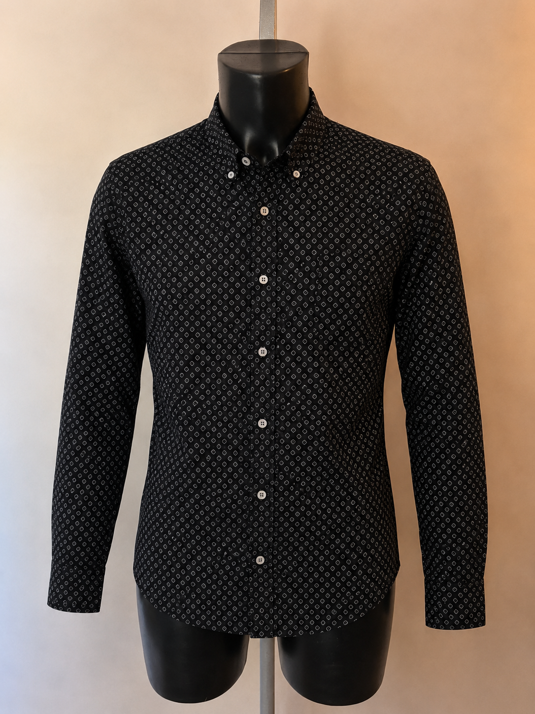 Time Piece Black Geo Print Shirt – Large